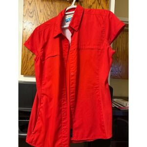 Magellan Outdoors Gear Womens Red Short Sleeve Fishing Shirt Large Semi-Fitted
